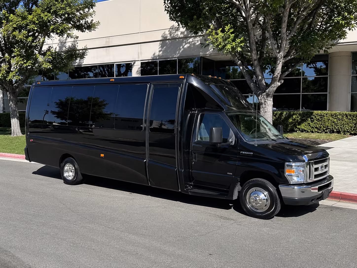deltona bus rentals